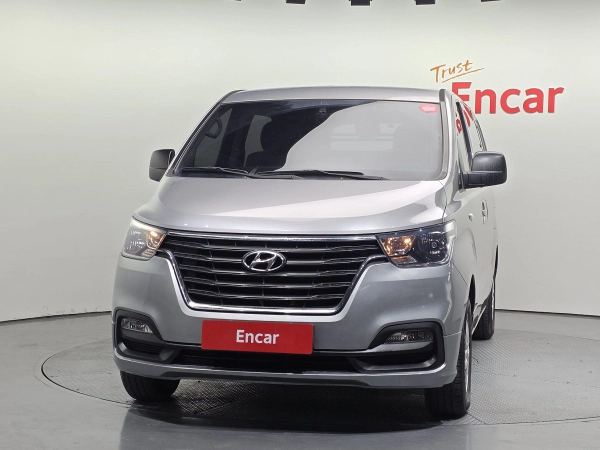 HYUNDAI STAREX GRAND