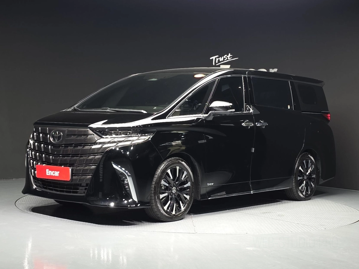 TOYOTA ALPHARD 2024