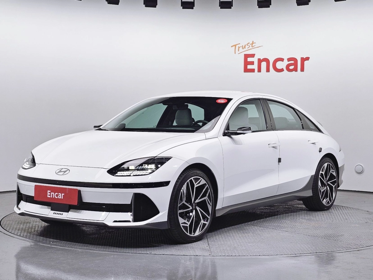 HYUNDAI IONIQ6  2024