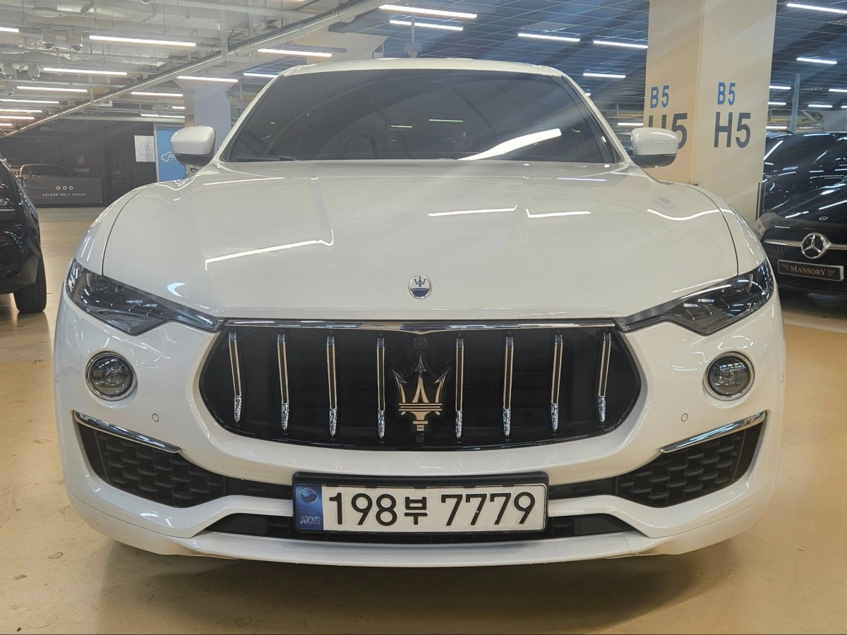 MASERATI LEVANTE