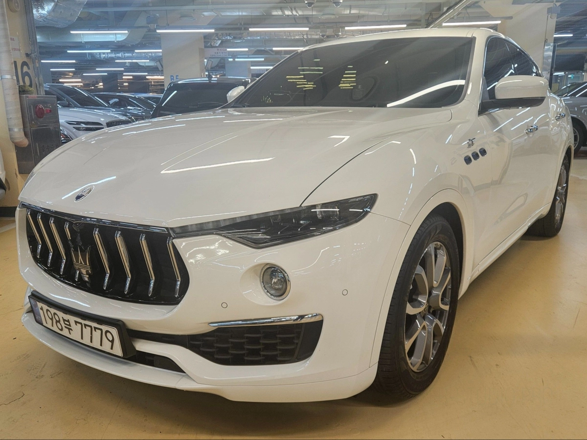 MASERATI LEVANTE