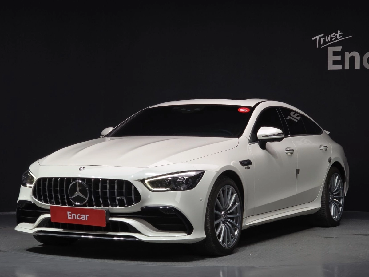 MERCEDES BENZ AMG GT  2021