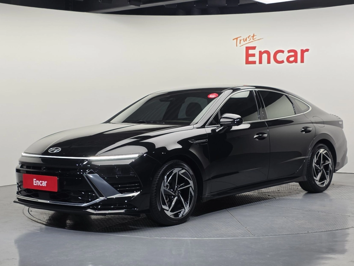 HYUNDAI SONATA DN8 HYBRID