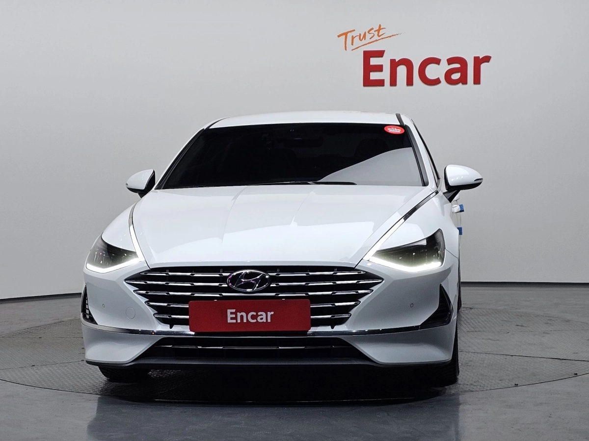 HYUNDAI SONATA HYBRID DN8