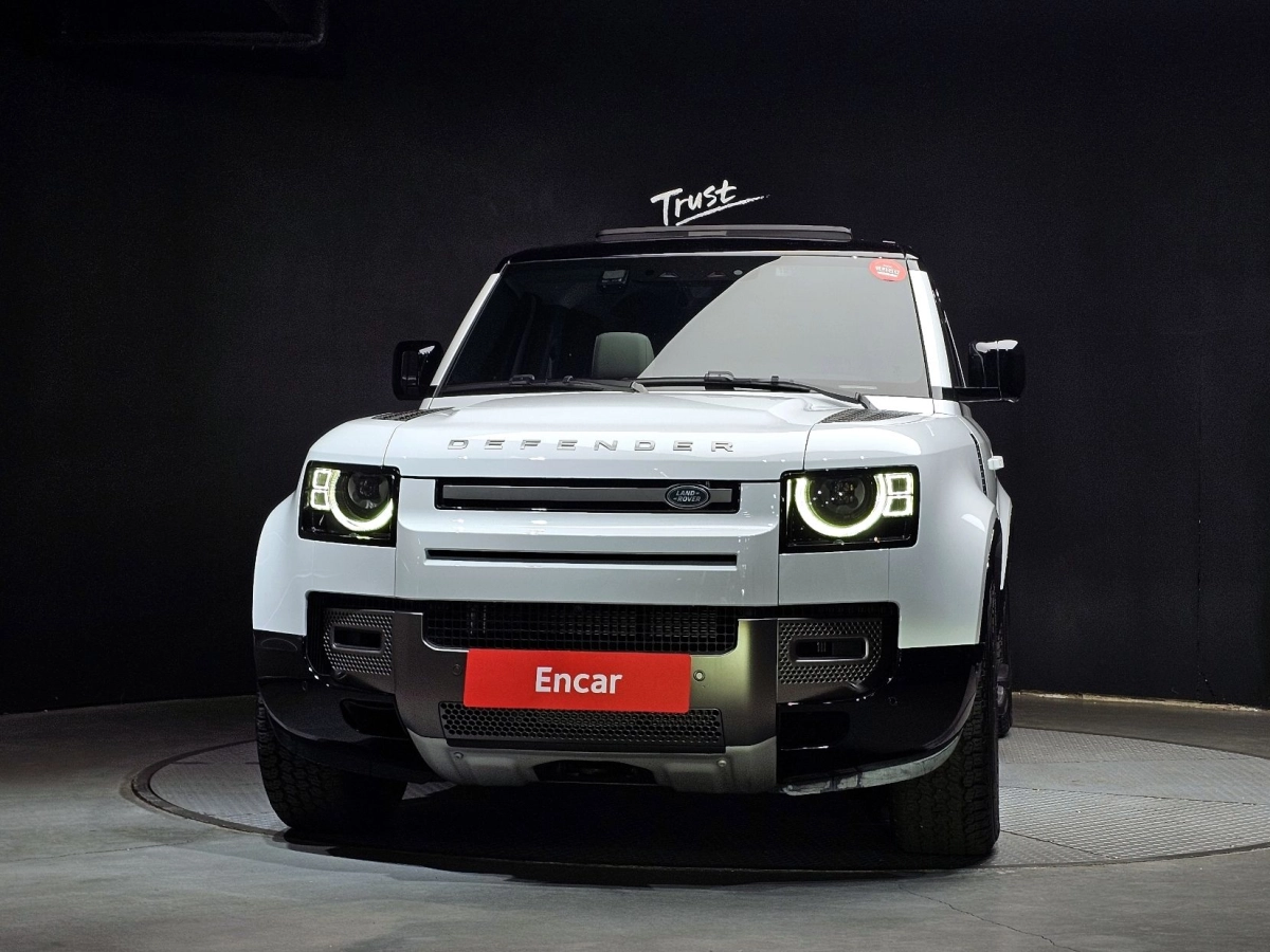 LAND ROVER DEFENDER L663