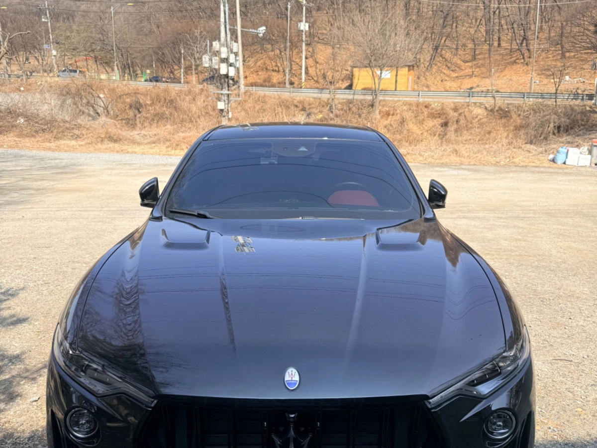 MASERATI LEVANTE  2020