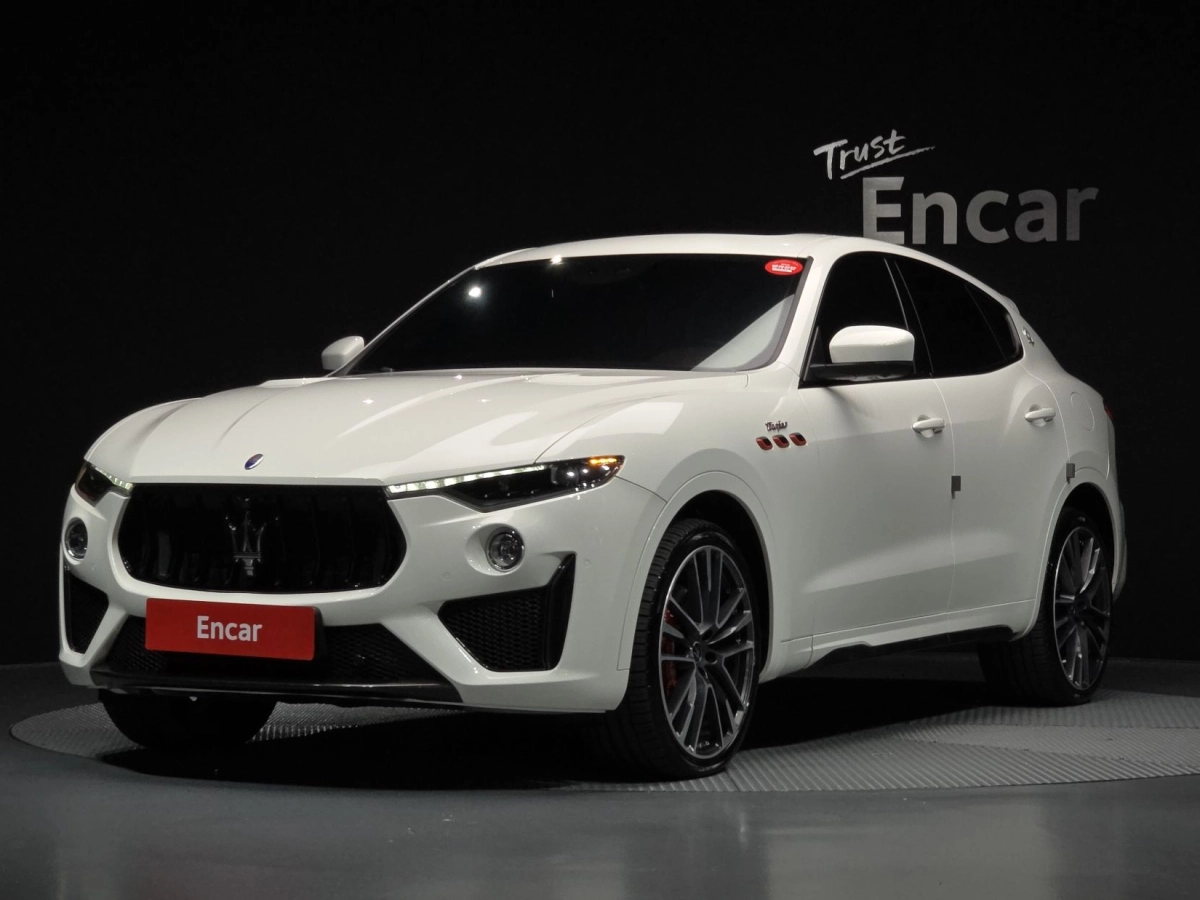 MASERATI LEVANTE  2020