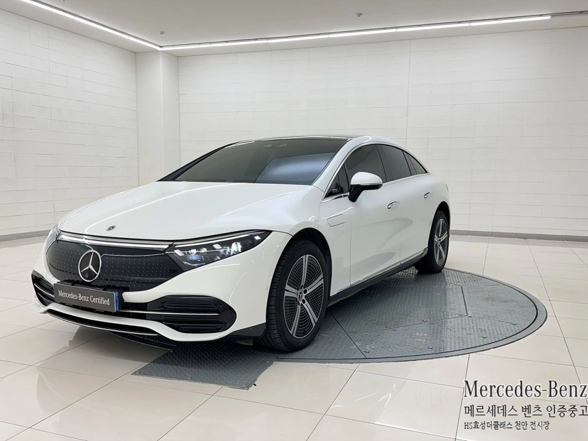 MERCEDES BENZ EQS V297  2022