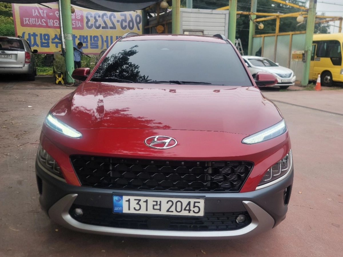 HYUNDAI KONA