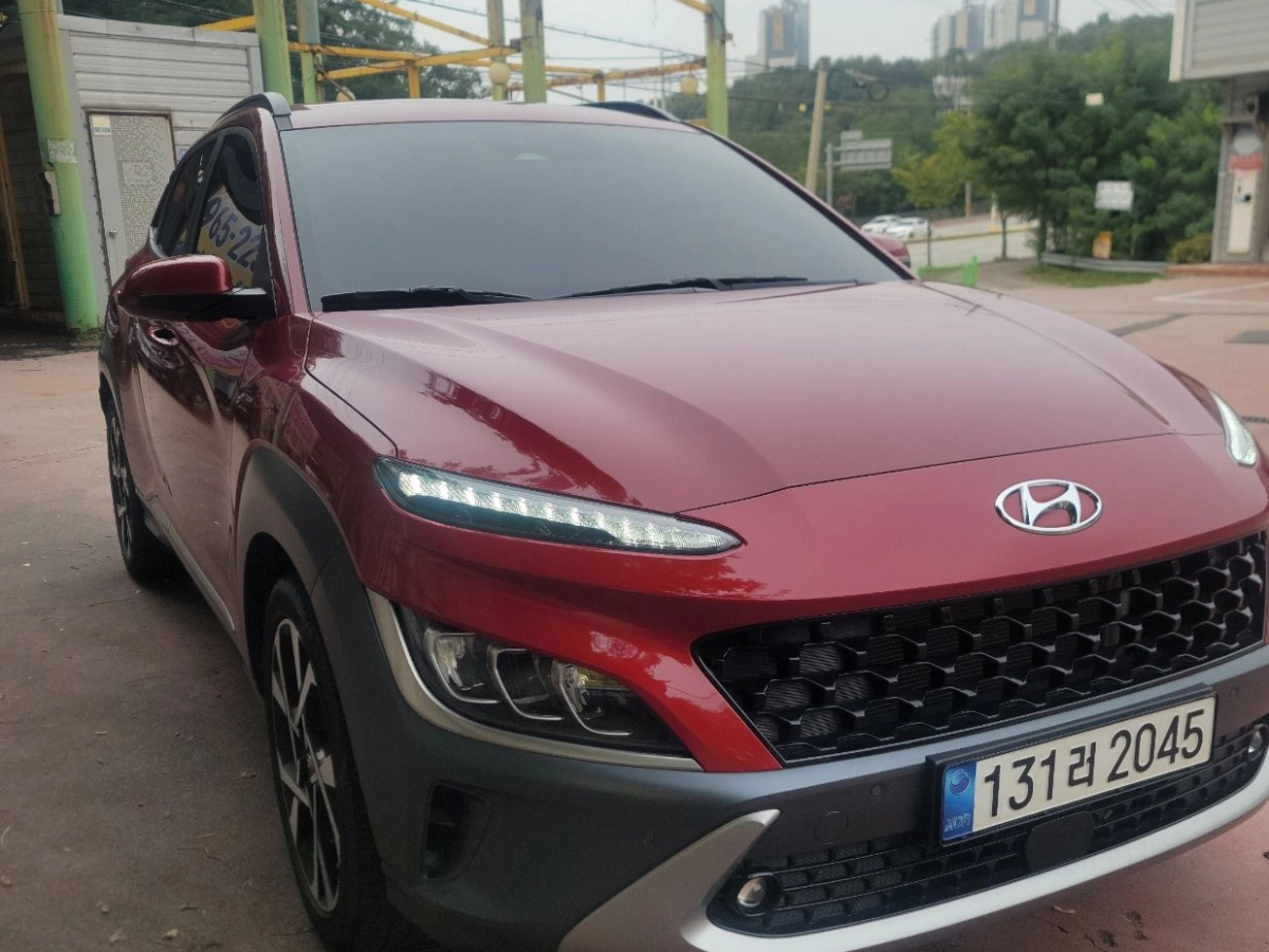 HYUNDAI KONA