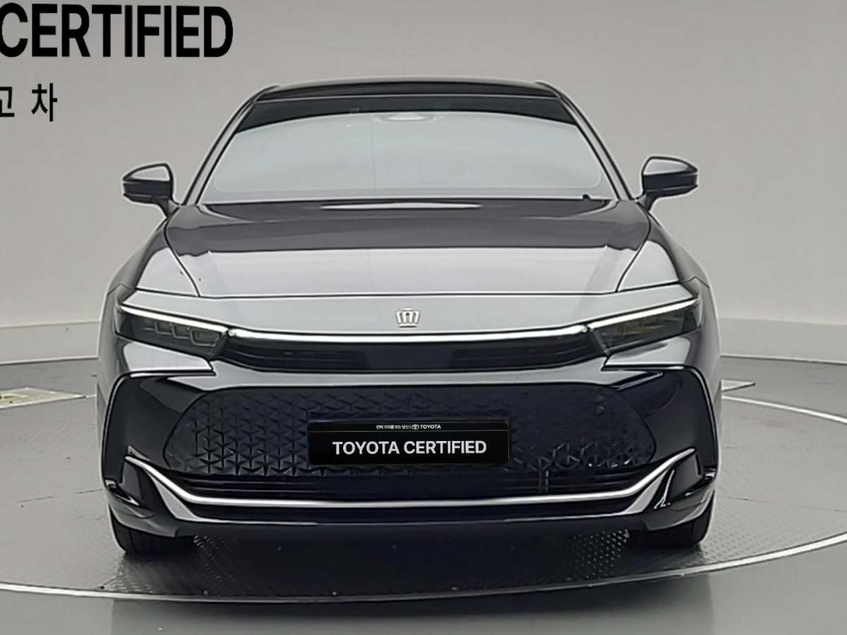 TOYOTA CROWN CROSSOVER