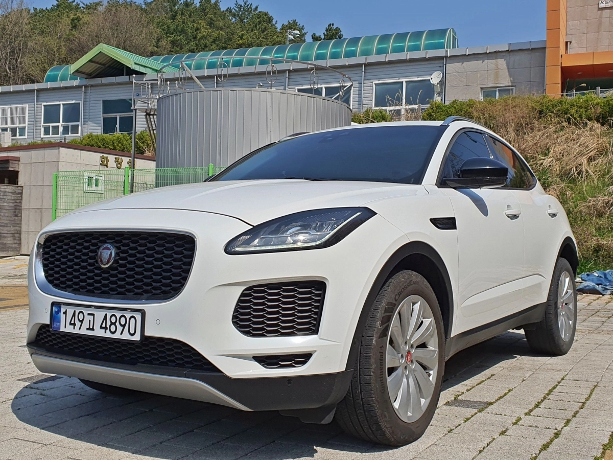 JAGUAR E-PACE