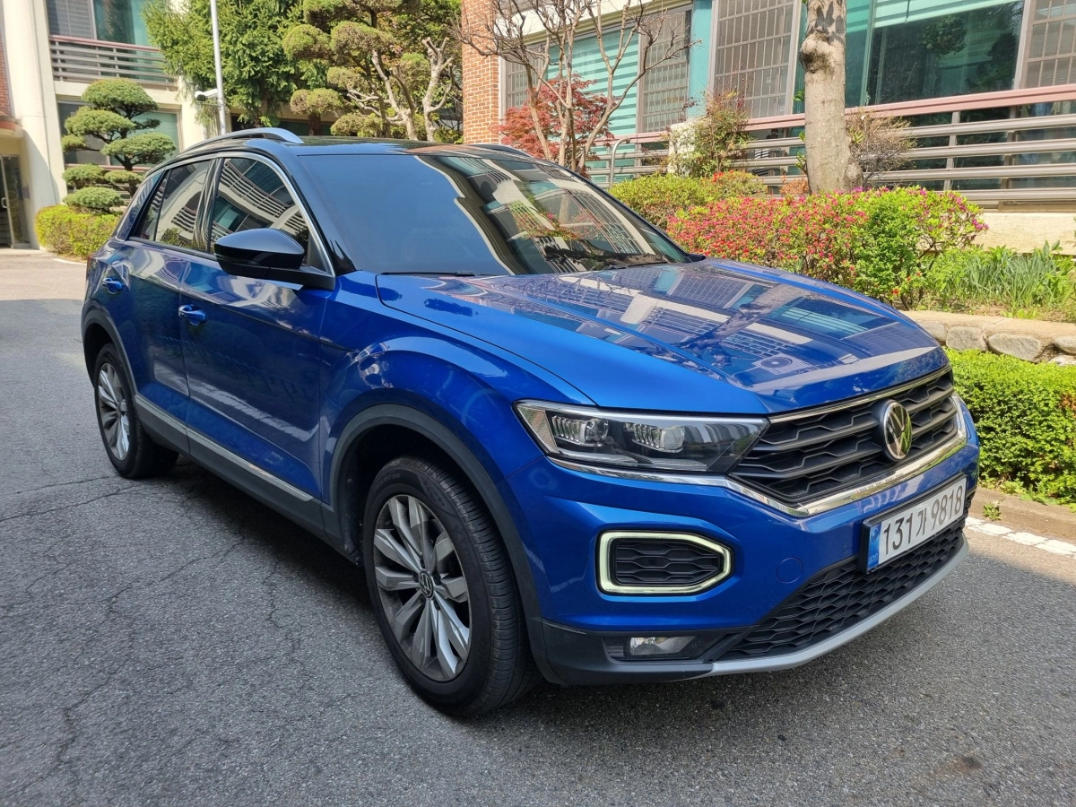 VOLKSWAGEN T-ROC