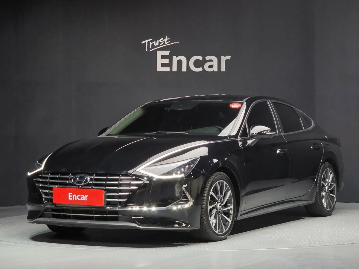 HYUNDAI SONATA HYBRID DN8