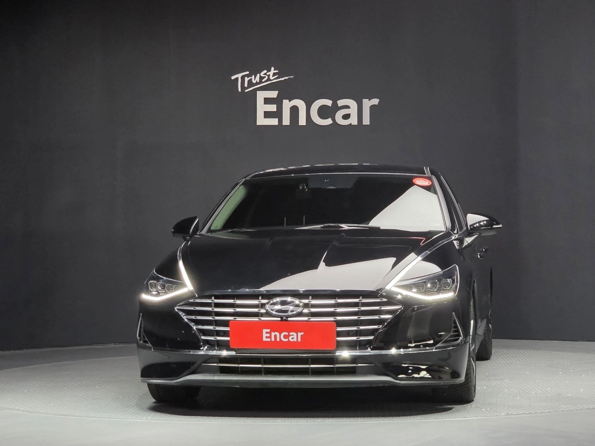 HYUNDAI SONATA HYBRID DN8