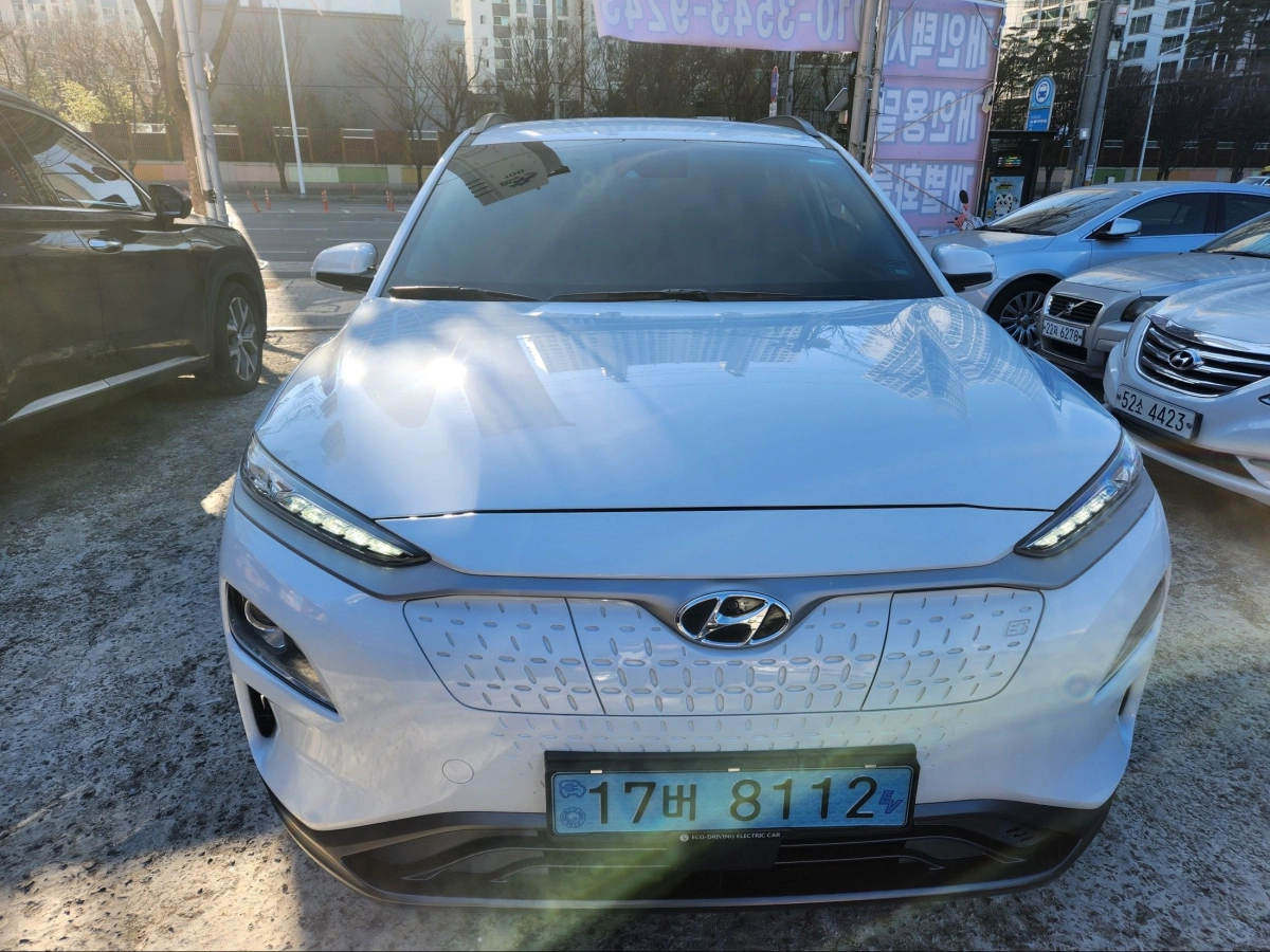 HYUNDAI KONA ELECTRIC