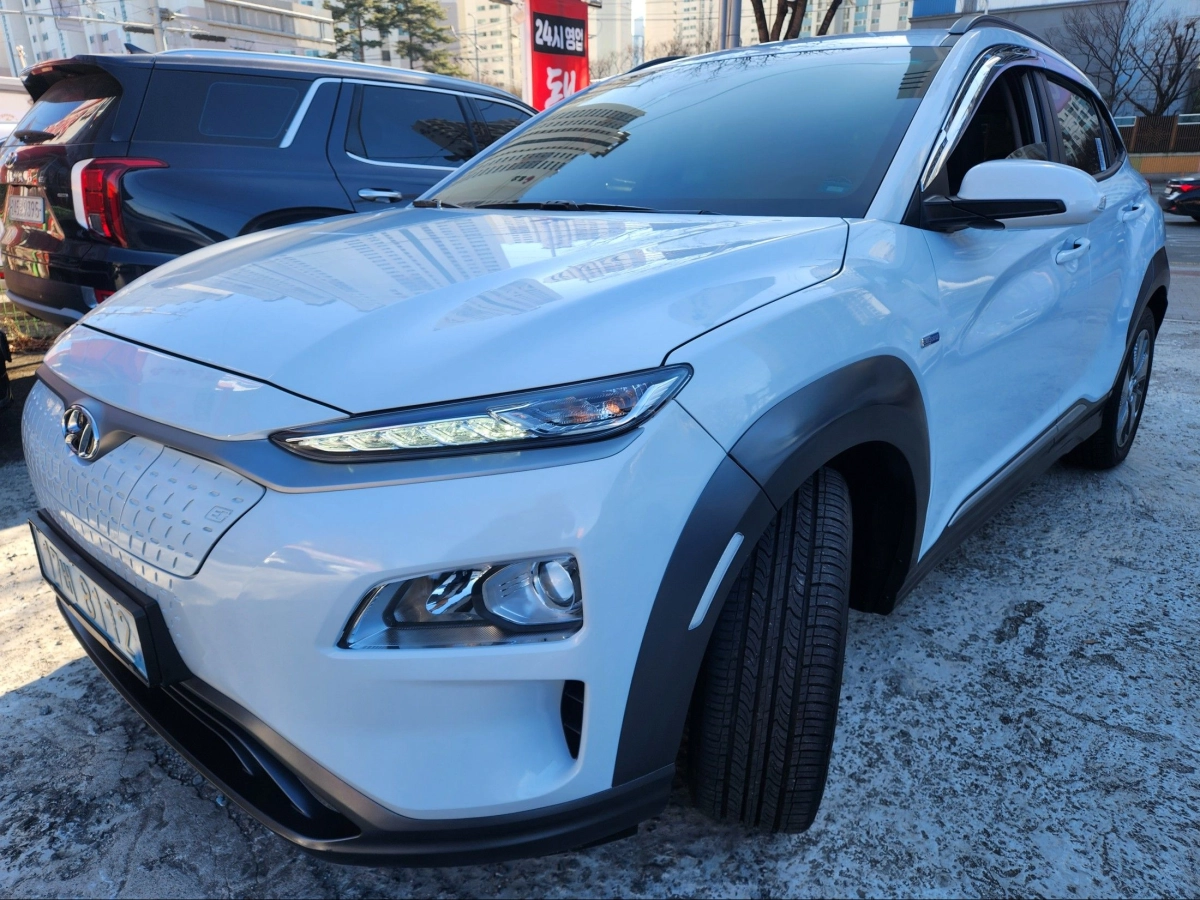 HYUNDAI KONA ELECTRIC
