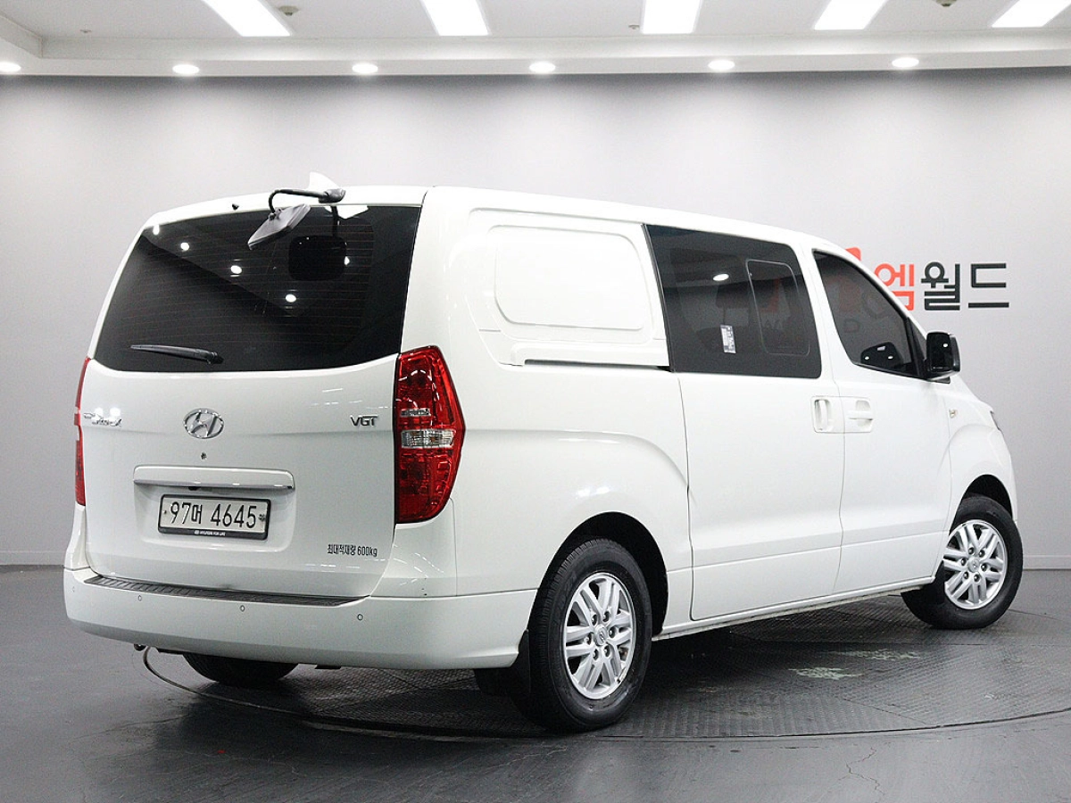 HYUNDAI STAREX GRAND