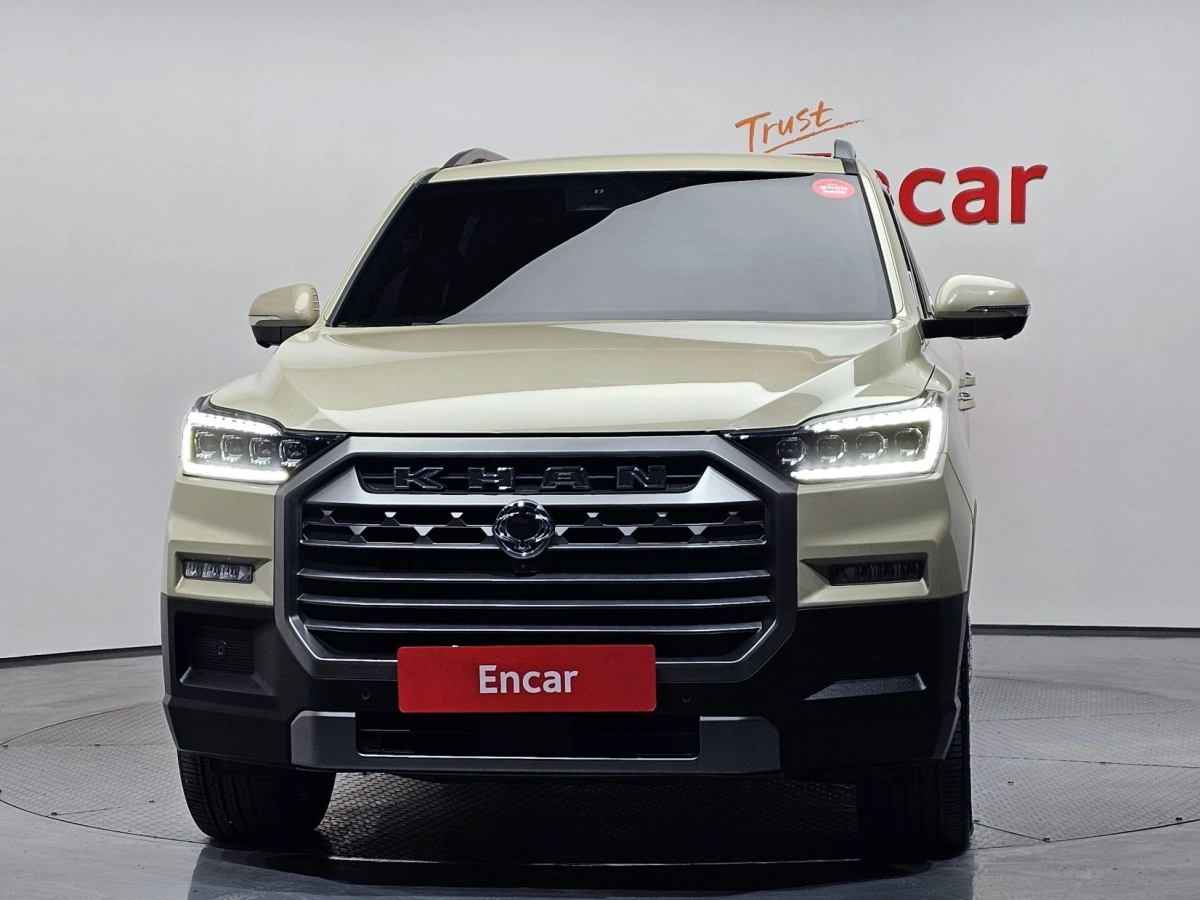 SSANGYONG REXTON SPORTS CAR