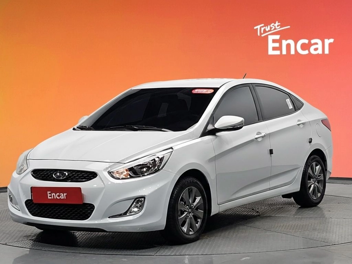HYUNDAI ACCENT NEW