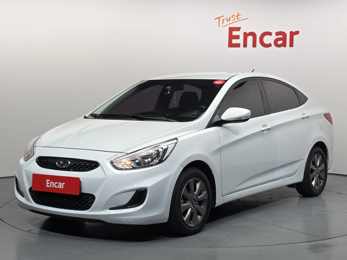 HYUNDAI ACCENT NEW