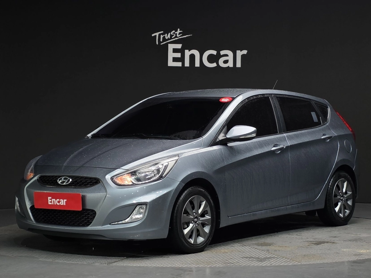 HYUNDAI ACCENT NEW