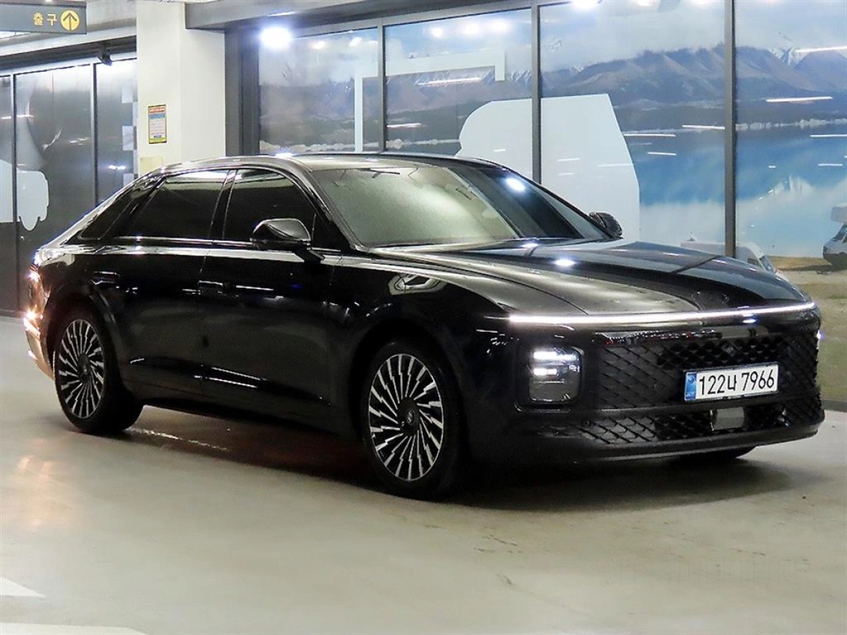 HYUNDAI GRANDEUR HYBRID GN7  2025