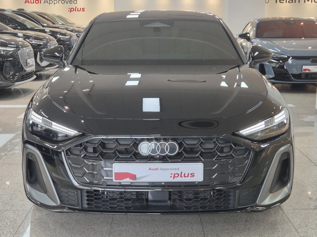AUDI A5 B10