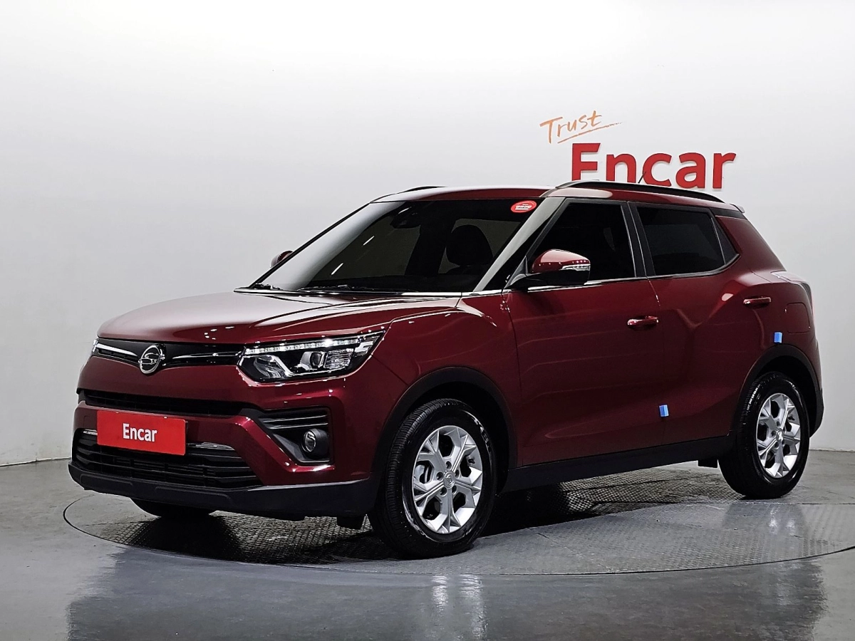 SSANGYONG TIVOLI VERY NEW