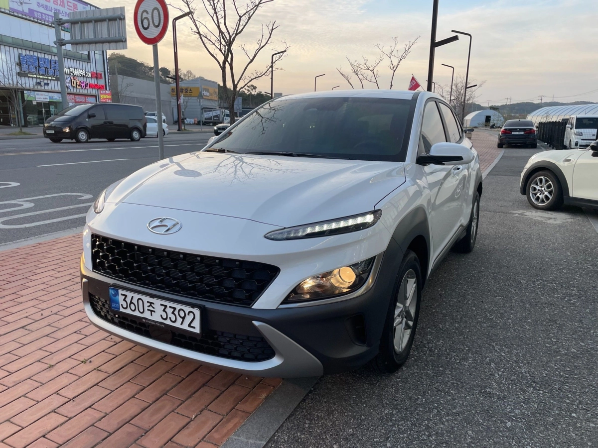 HYUNDAI KONA