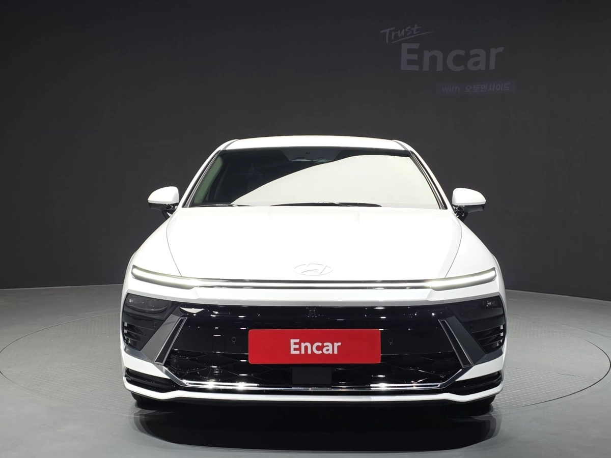 HYUNDAI SONATA DN8 HYBRID