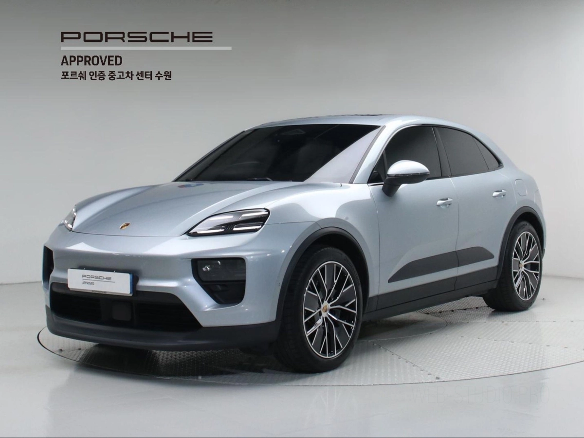 PORSCHE MACAN EV  2025