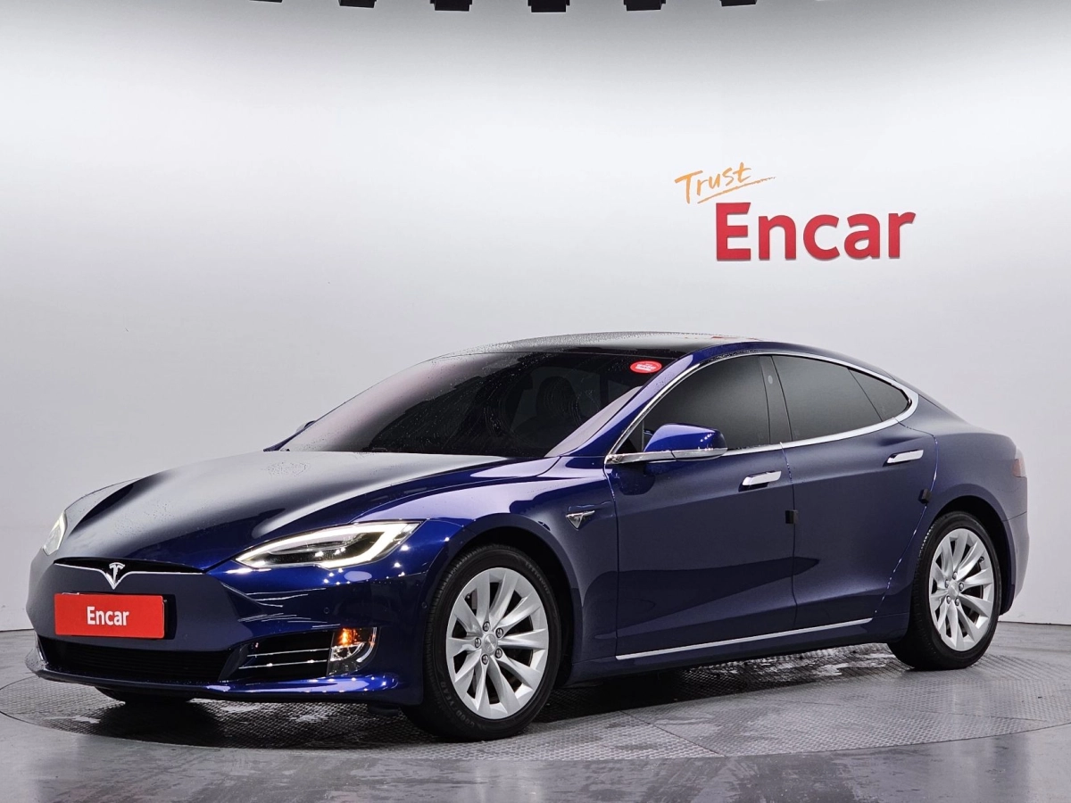 TESLA MODEL S  2020
