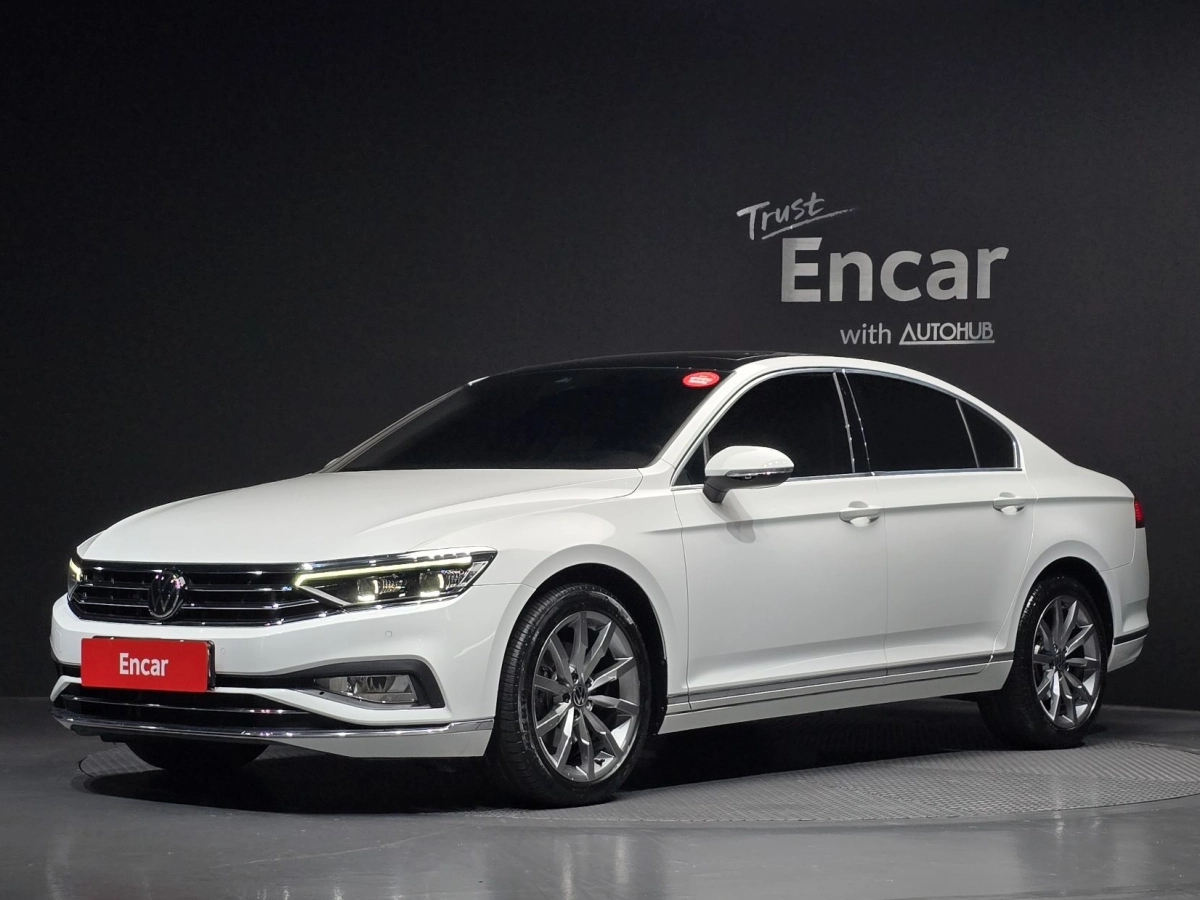 VOLKSWAGEN PASSAT GT B8