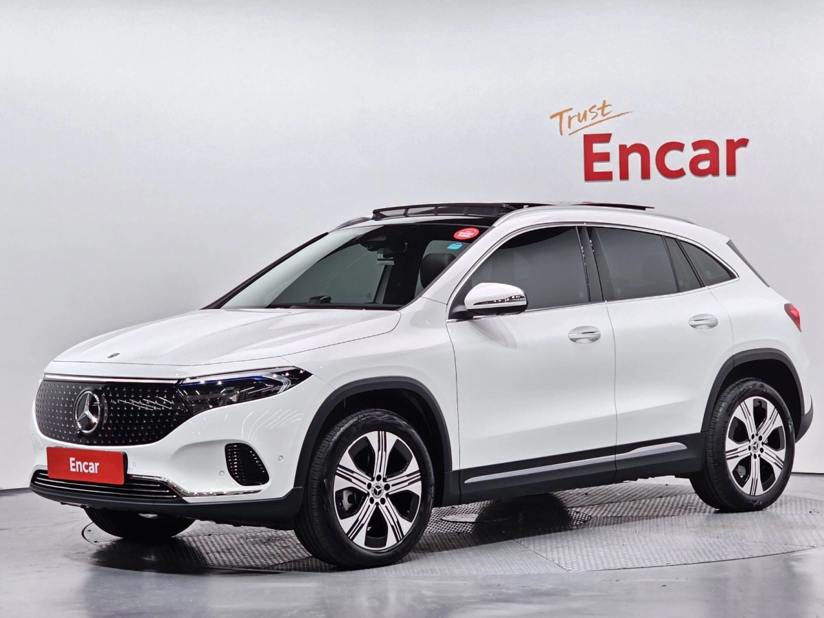 MERCEDES BENZ EQA H243  2024