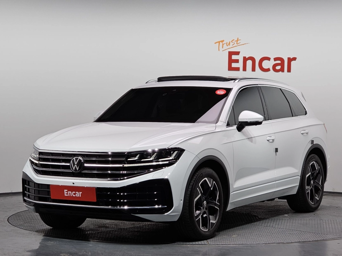 VOLKSWAGEN TOUAREG  2024