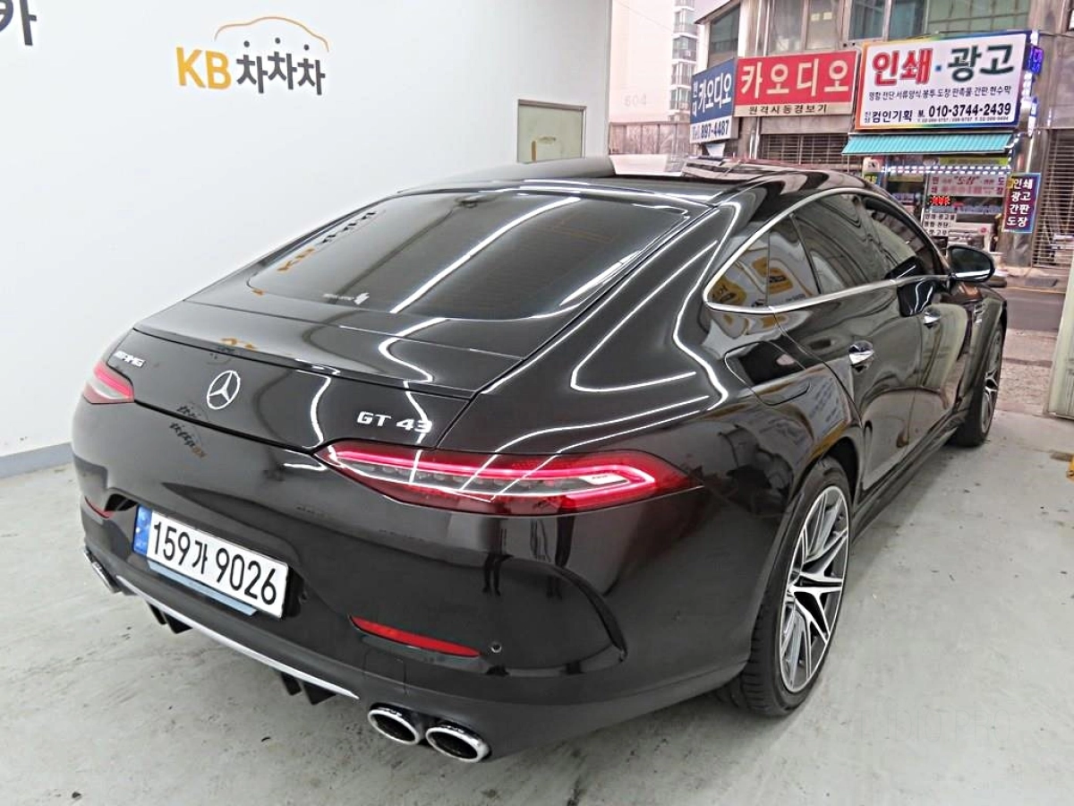 MERCEDES BENZ AMG GT