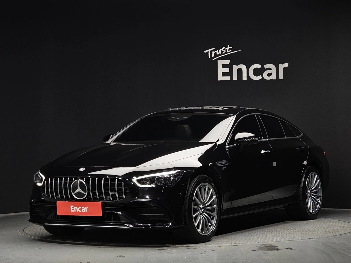 MERCEDES BENZ AMG GT  2021