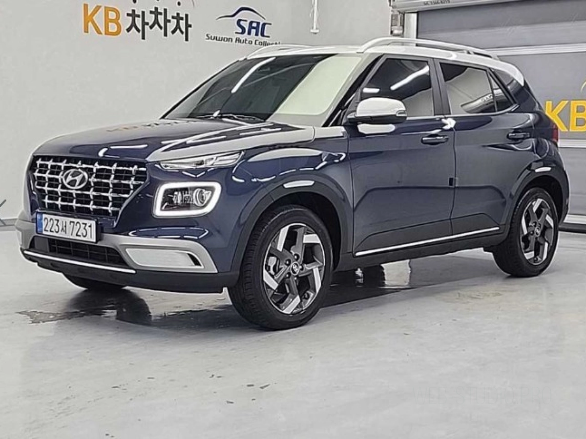 HYUNDAI VENUE