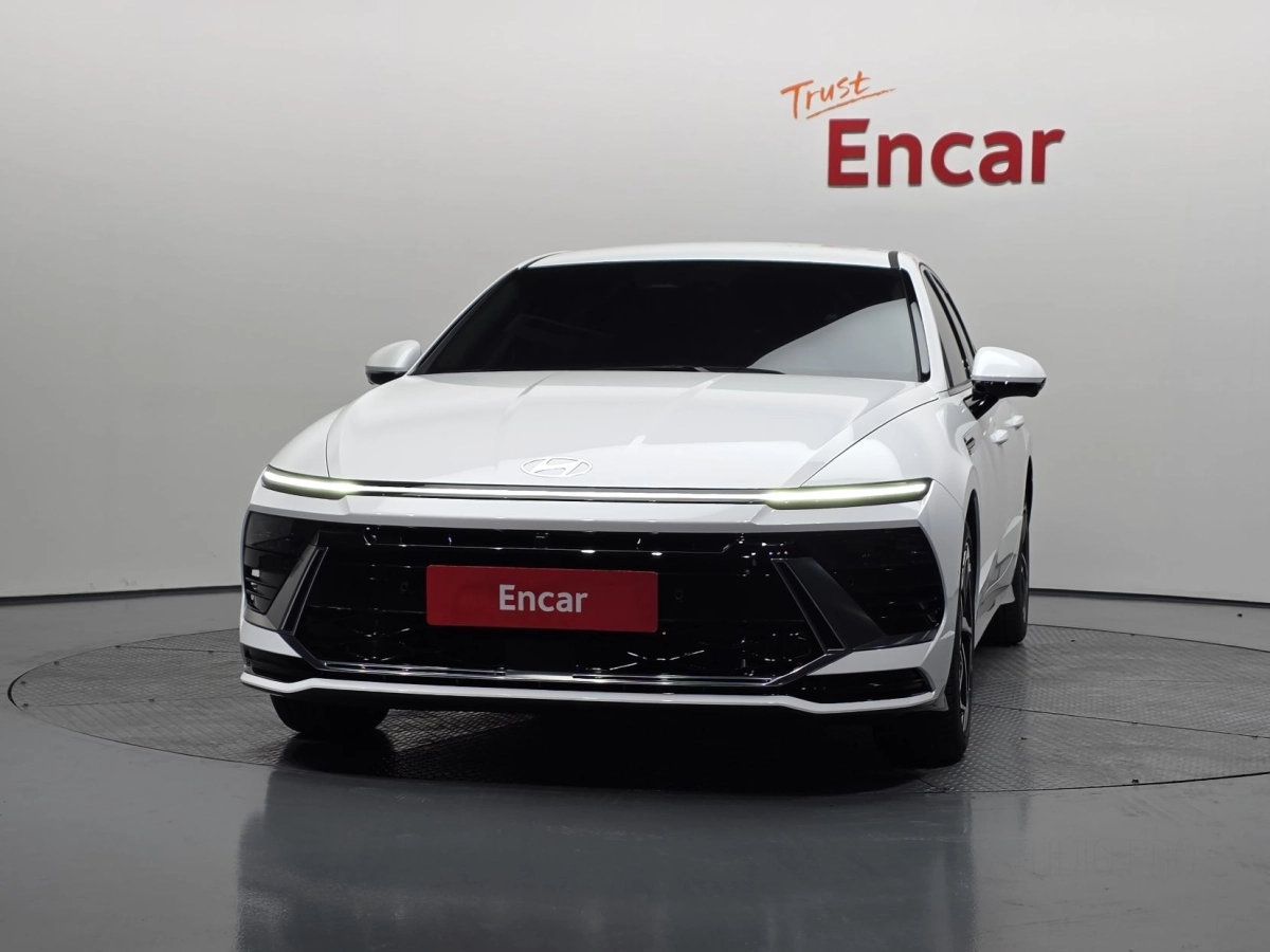 HYUNDAI SONATA DN8 HYBRID