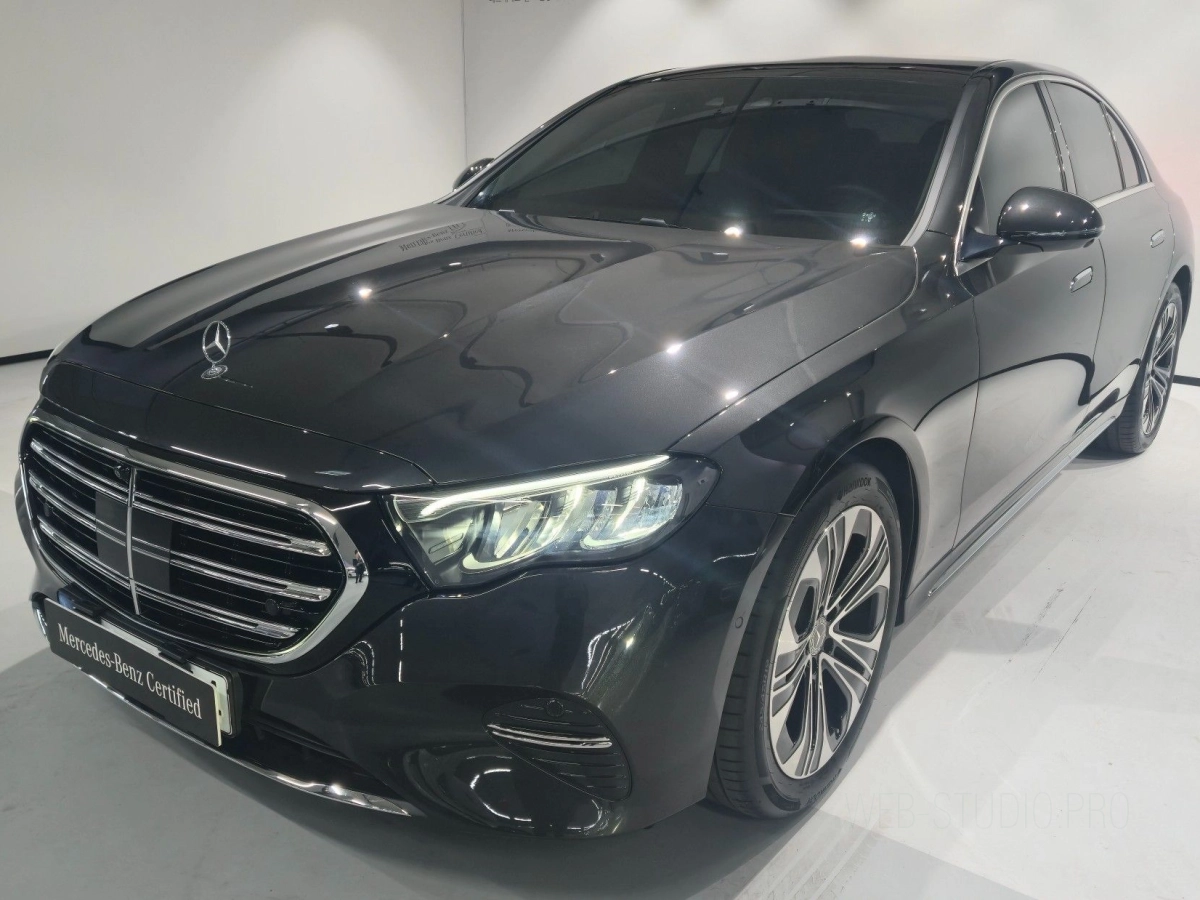 MERCEDES BENZ E-CLASS W213  2024