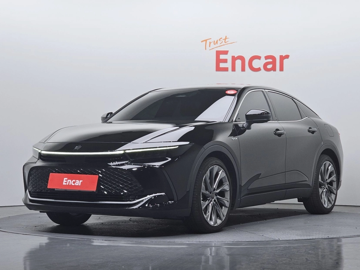 TOYOTA CROWN CROSSOVER 2024