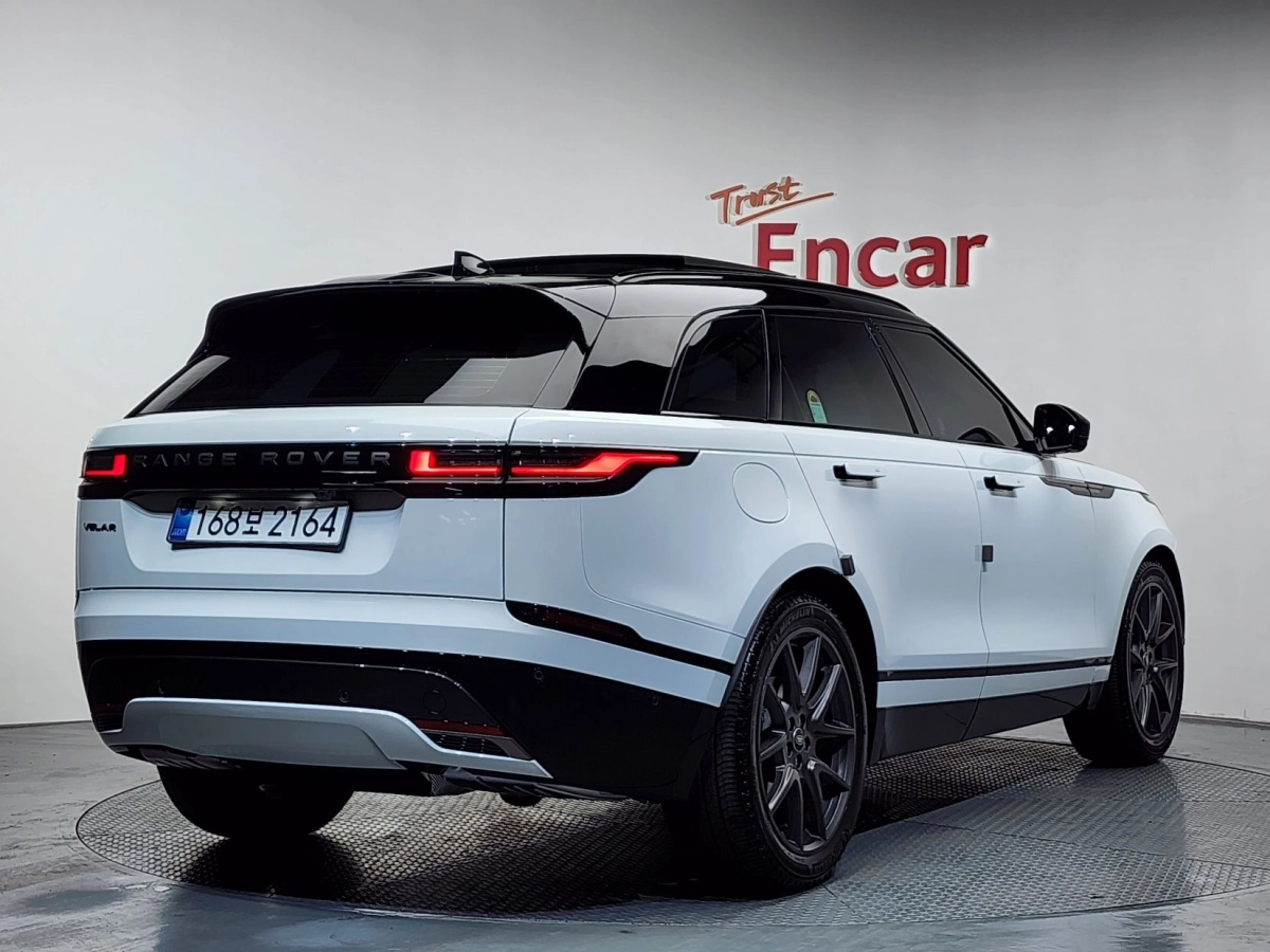LAND ROVER RANGE ROVER VELAR  2025