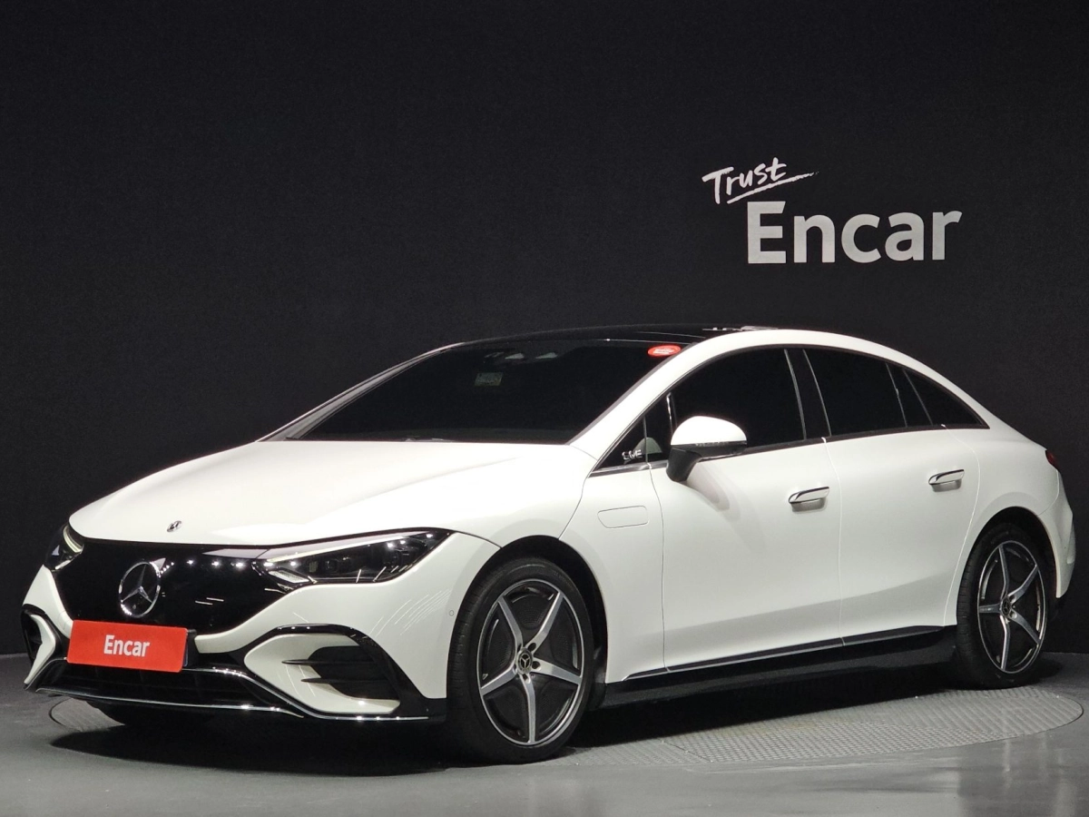 MERCEDES BENZ EQE V295  2023
