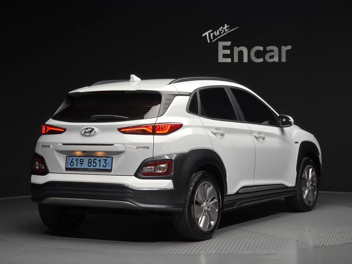 HYUNDAI KONA ELECTRIC