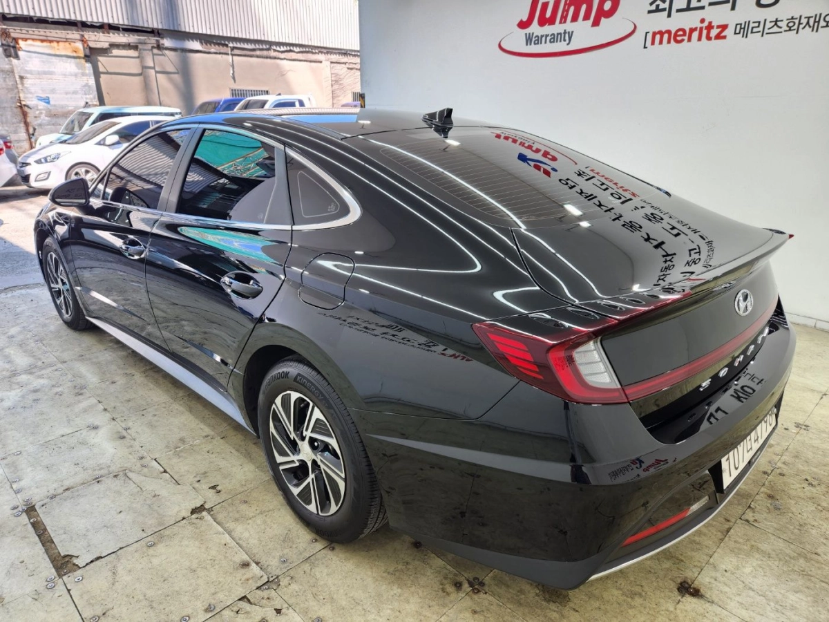 HYUNDAI SONATA HYBRID DN8