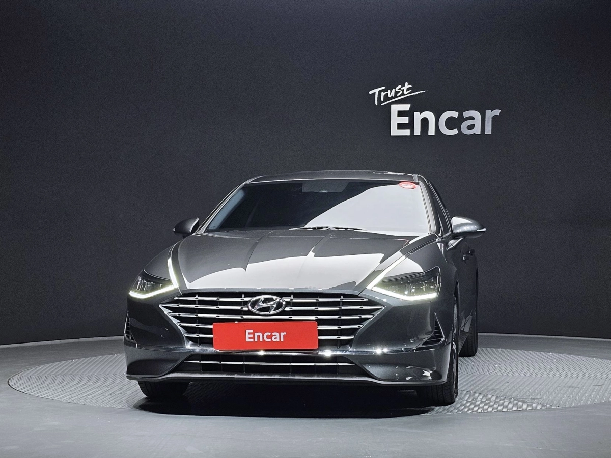 HYUNDAI SONATA HYBRID DN8