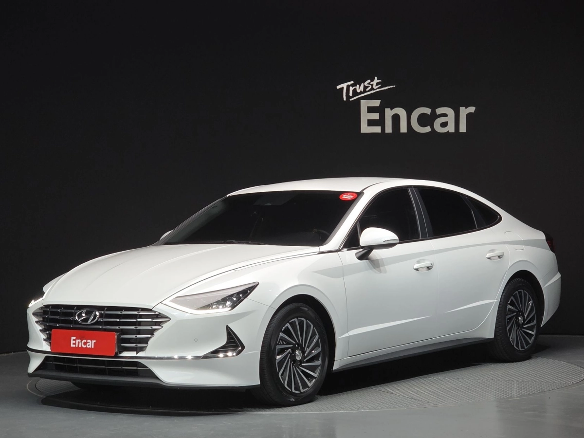 HYUNDAI SONATA HYBRID DN8  2020