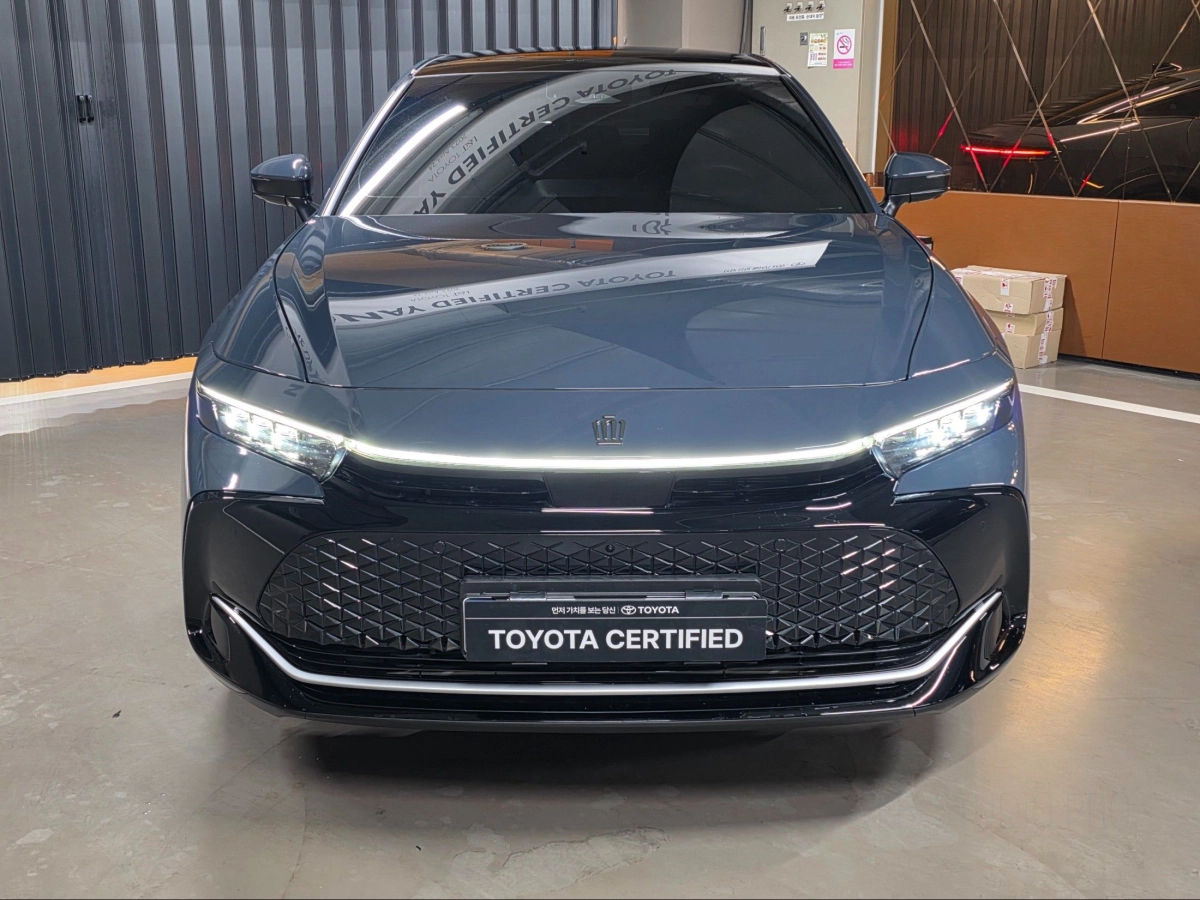 TOYOTA CROWN CROSSOVER