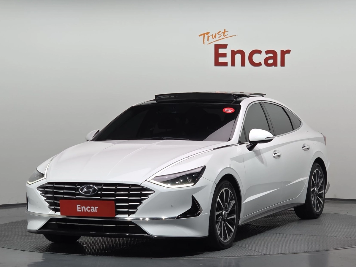 HYUNDAI SONATA HYBRID DN8  2022